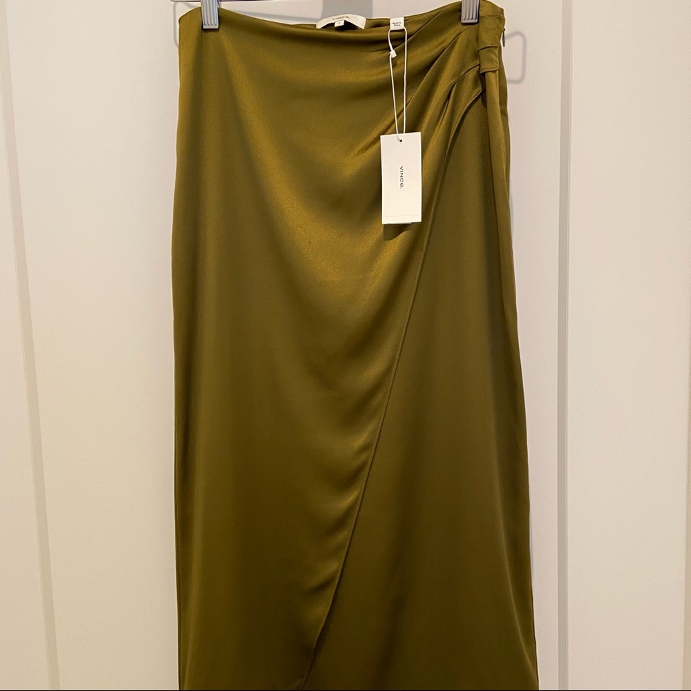 Vince brand new silk skirt with label, size 2 color olive green
